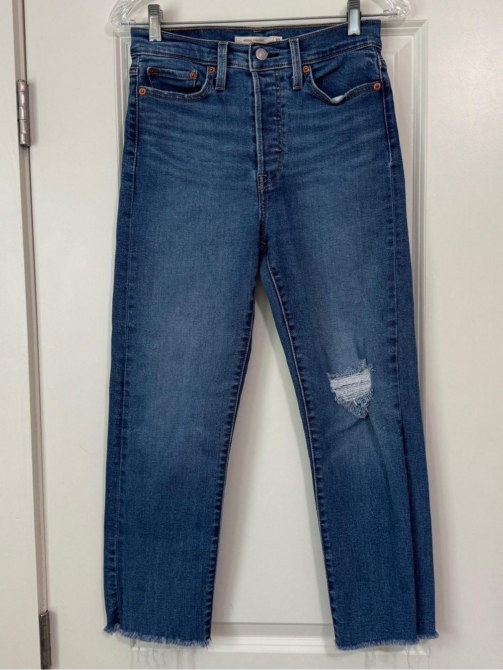 Levi’s 27 Wedgie Straight Medium Wash High Rise‎ Distressed Button Fly Jeans